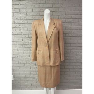 Stirling Cooper Women Classic Tan Plaid Career 2 Pcs Skirt Suit Size 4